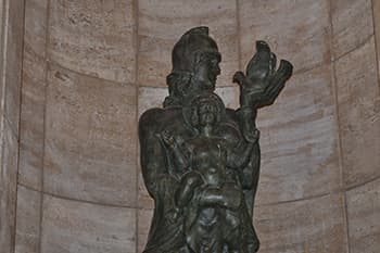 Escultura de América Futura
