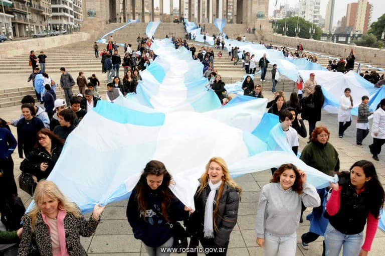 Bandera Alta en el Cielo